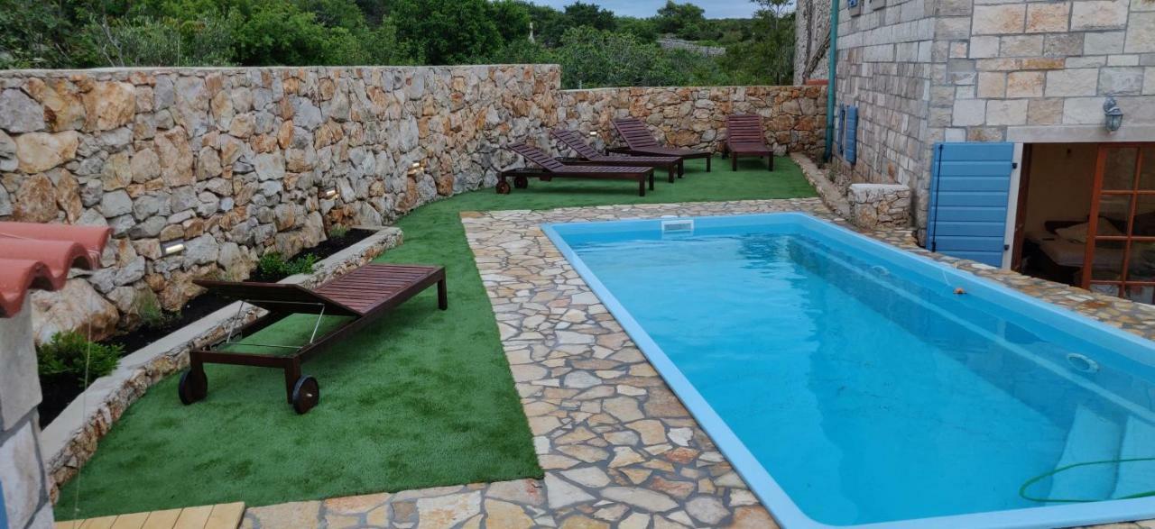 Mala Villa- Private Heated Pool نوفاليا المظهر الخارجي الصورة